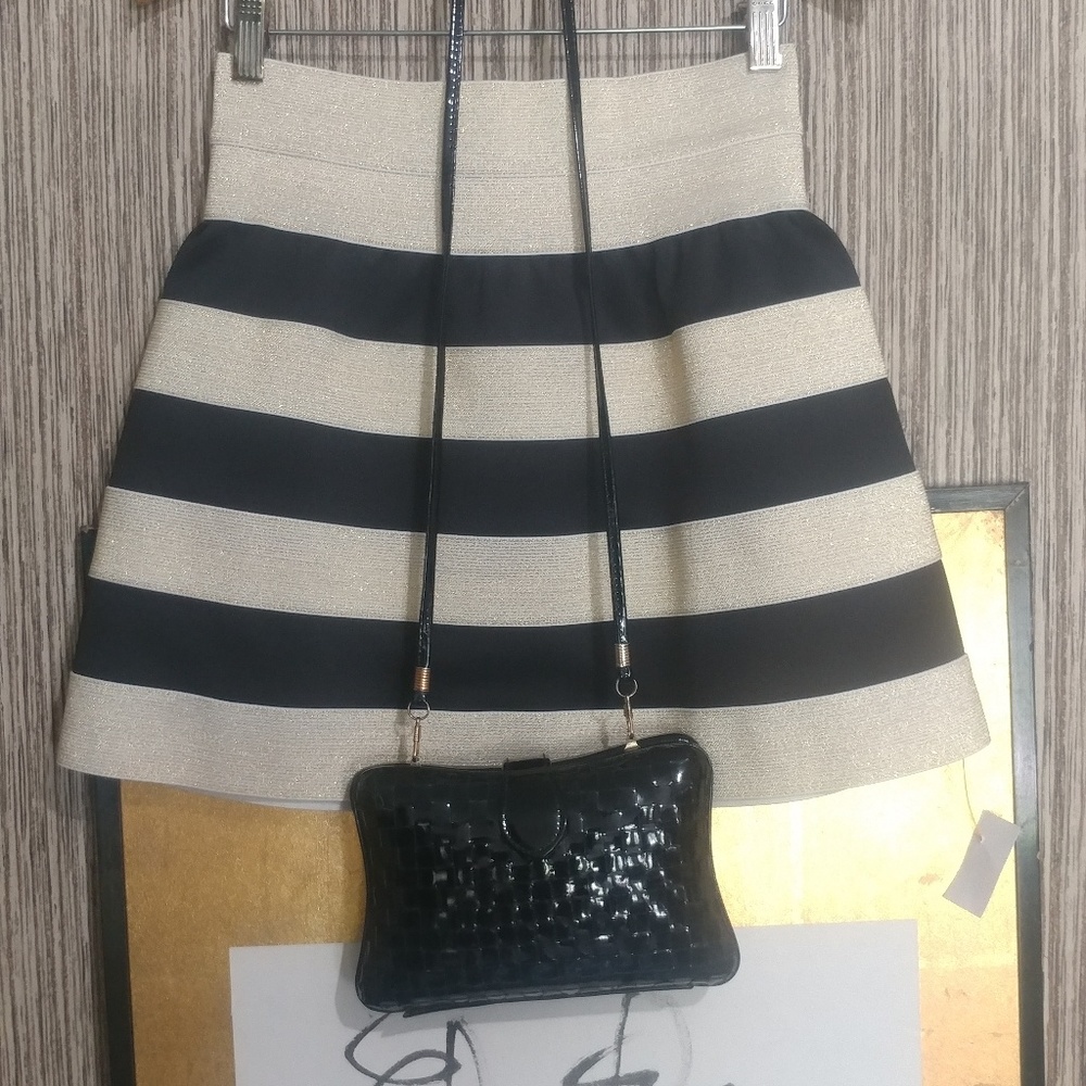 Stretch black and off white skirt
